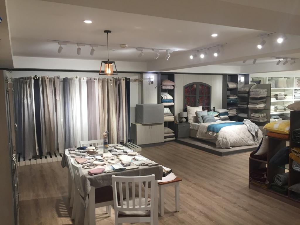 s-2-Narayan International Showroom